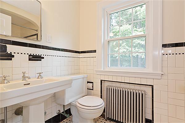 14 Bellevue Road Arlington, MA 02476 - Photo 19 of 23 Gallery Image 19