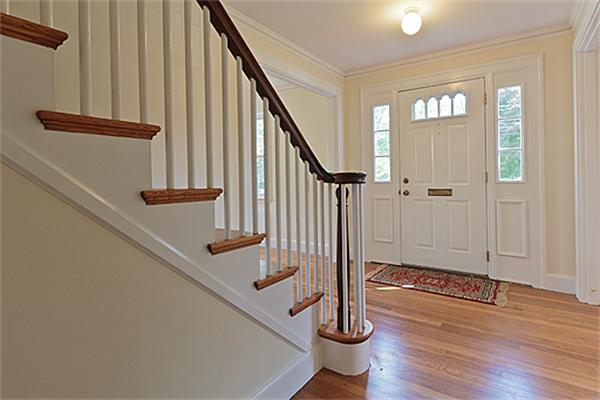 14 Bellevue Road Arlington, MA 02476 - Photo 4 of 23 Gallery Image 4
