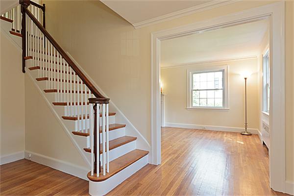 14 Bellevue Road Arlington, MA 02476 - Photo 5 of 23 Gallery Image 5