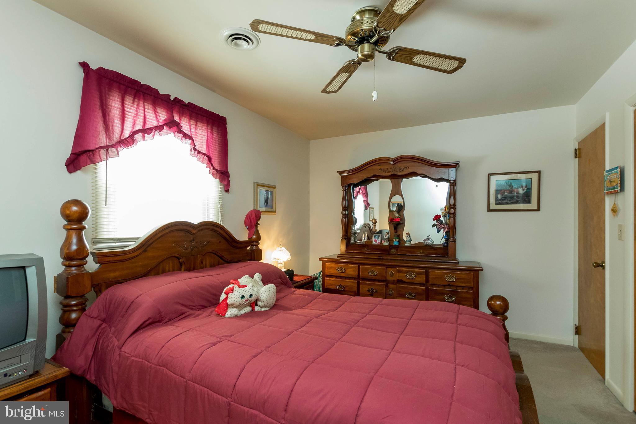 14633 Old Hanover Road Reisterstown, MD 21136 - Photo 11 of 28 Bedroom