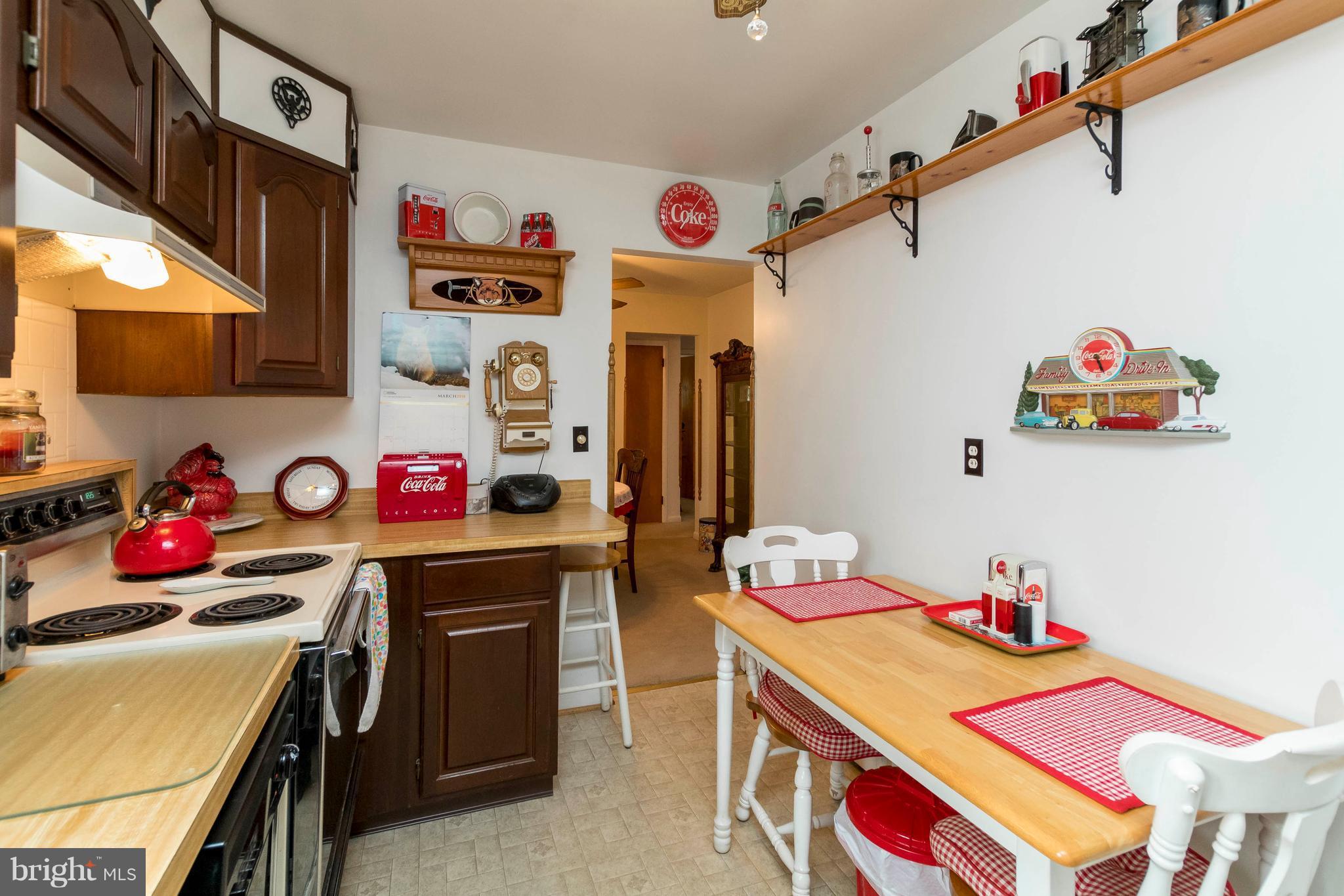 14633 Old Hanover Road Reisterstown, MD 21136 - Photo 6 of 28 Kitchen