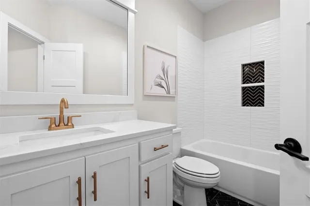 $649,000 | 15474 West 171st Street, Olathe, KS 66062