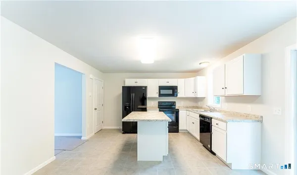 $1,900 | 152 Grove Avenue, Unit B, Groton, CT 06340