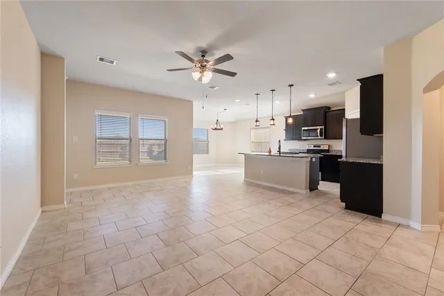 $2,150 | 5216 Montague Loop, Bryan, TX 77807