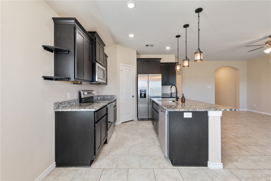 5216 Montague Loop Bryan, TX 77807 - Photo 7 of 14