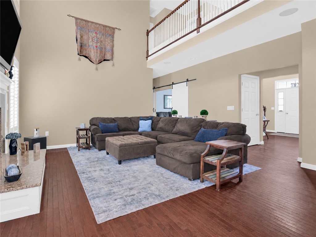 31 Bourque Road Cumberland, RI 02864 - Photo 10 of 39 Great room with cathedral ceilings