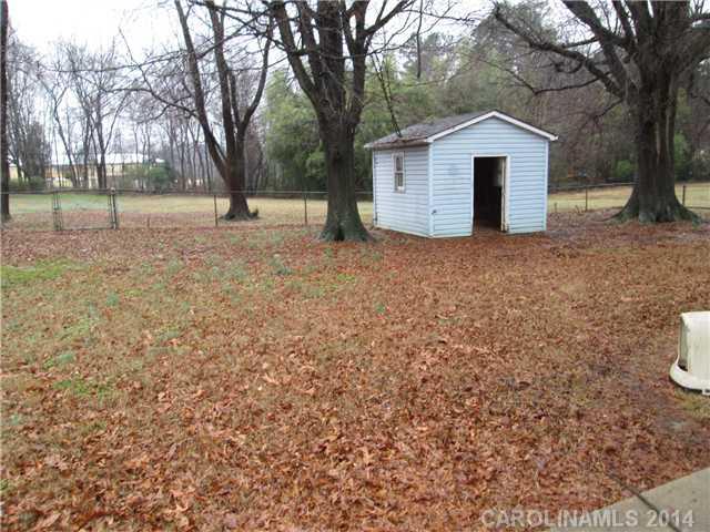 625 Morlan Park Road Salisbury, NC 28146 - Photo 4 of 10 Gallery Image 4