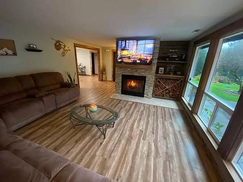 68593 Ridge Road North Bend, OR 97459 - Photo 10 of 53 28