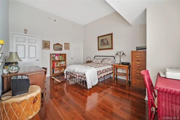 $439,000 | 100 New Roc City Plaza, Unit 104, New Rochelle, NY 10801