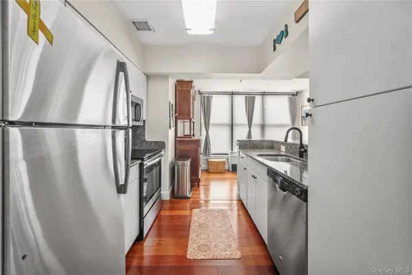 $439,000 | 100 New Roc City Plaza, Unit 104, New Rochelle, NY 10801