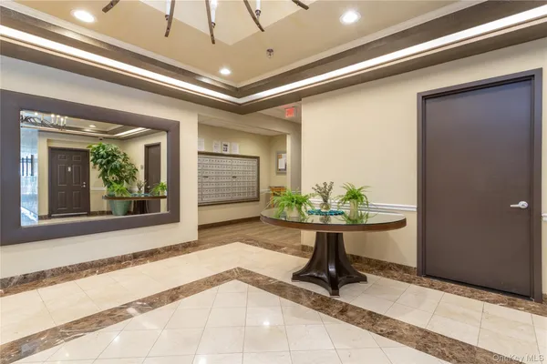 $439,000 | 100 New Roc City Plaza, Unit 104, New Rochelle, NY 10801