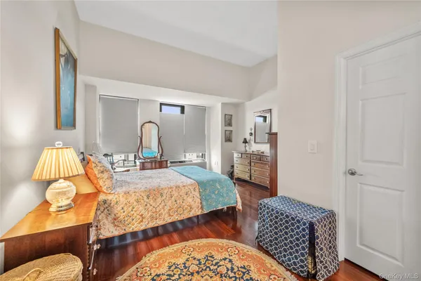 $439,000 | 100 New Roc City Plaza, Unit 104, New Rochelle, NY 10801