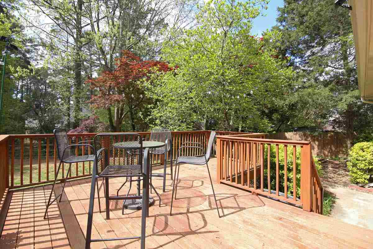 416 East Millbrook Road Raleigh, NC 27609 - Photo 20 of 25 Photo 20
