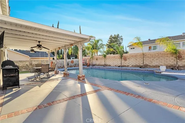 $959,999 | 29015 Gladiolus Drive, Canyon Country, CA 91387