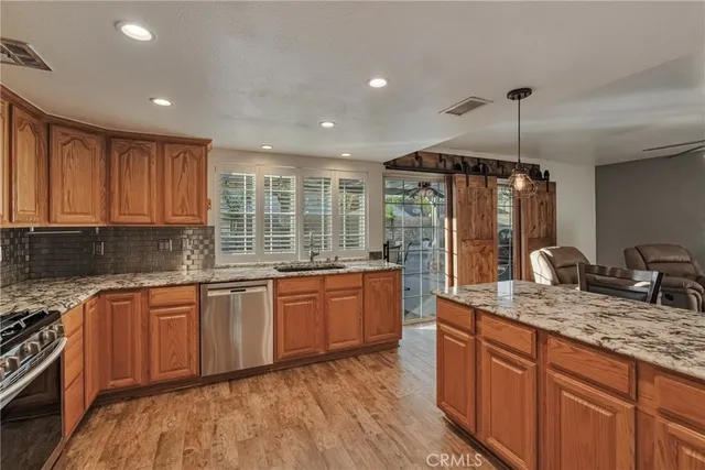 $959,999 | 29015 Gladiolus Drive, Canyon Country, CA 91387