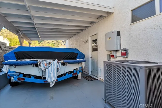 $959,999 | 29015 Gladiolus Drive, Canyon Country, CA 91387