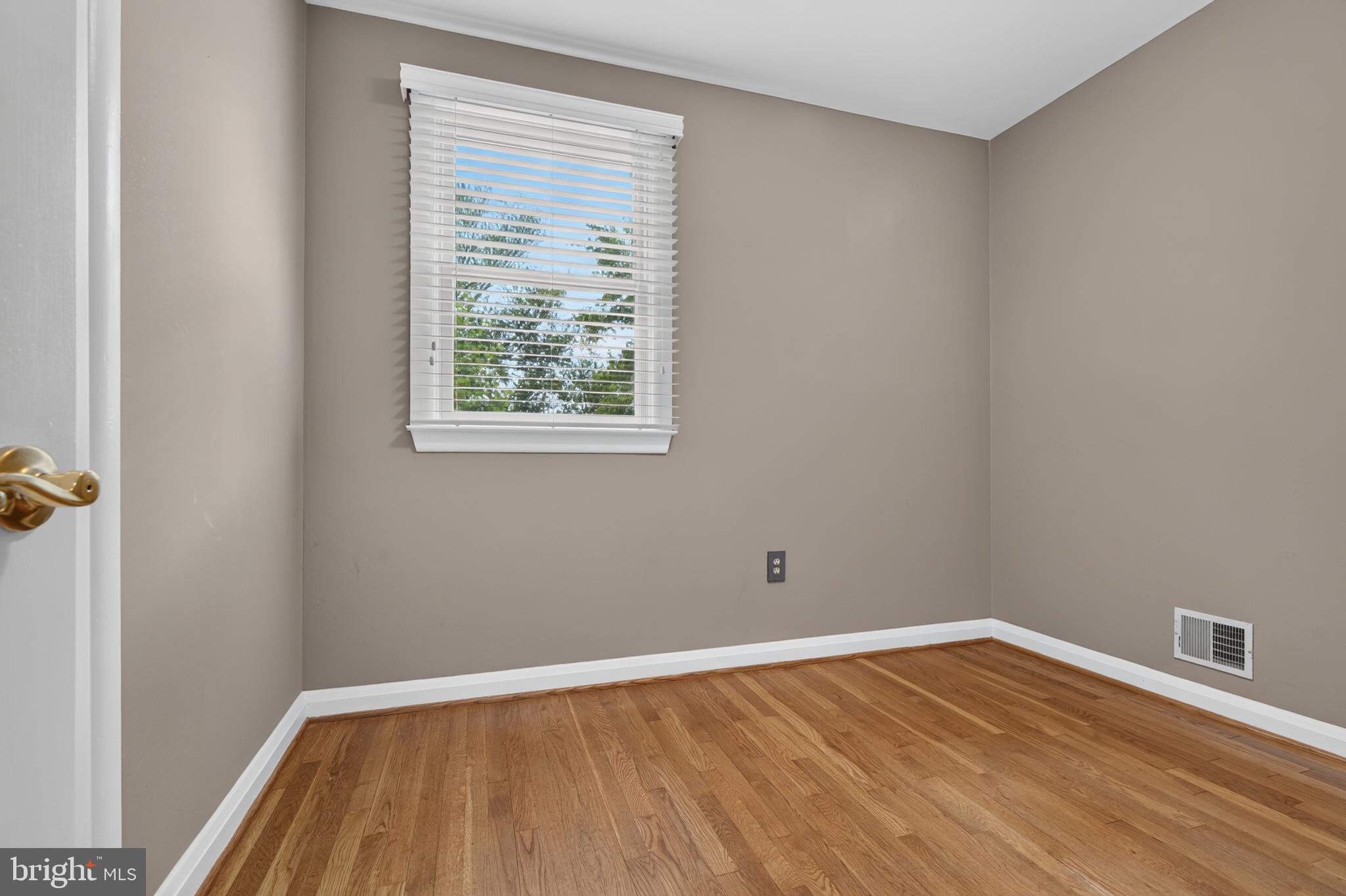 3 North Hilltop Road Baltimore, MD 21228 - Photo 12 of 34 Freshly painted bedroom #1
