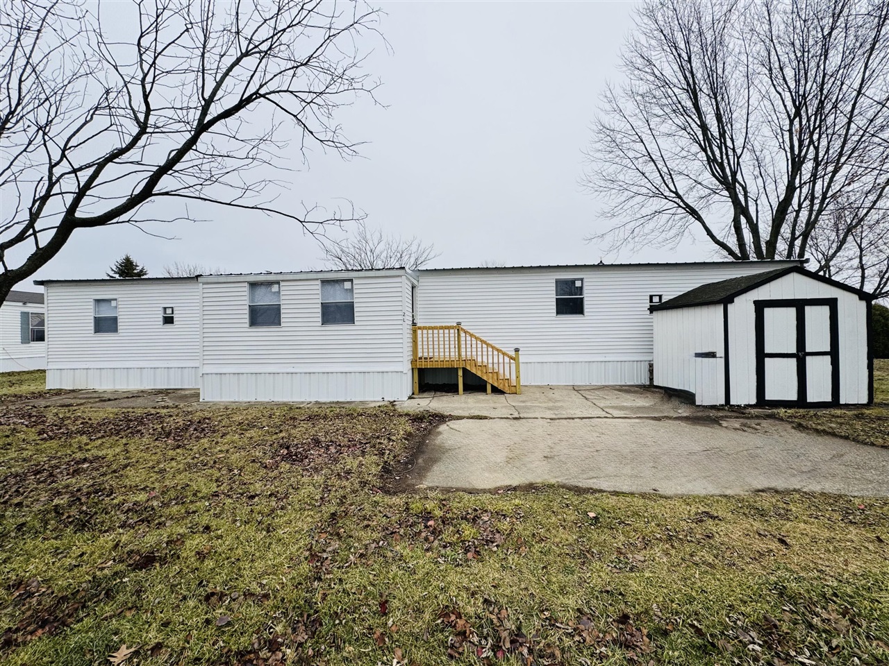 604 West John Beers Road, Unit 2L St. Joseph, MI 49085 - Photo 1 of 14