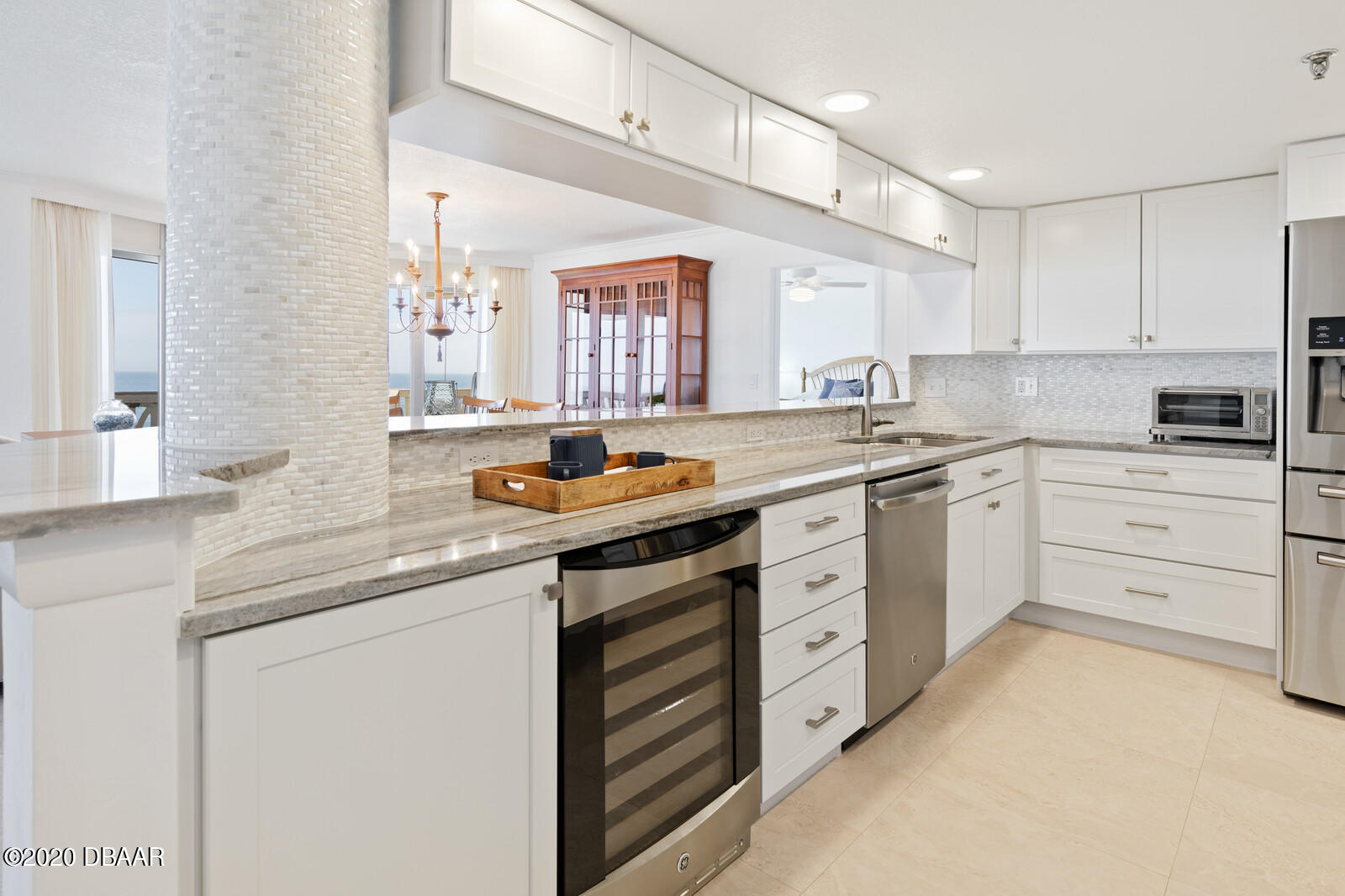 1051 Ocean Shore Boulevard, Unit PH1 Ormond Beach, FL 32176 - Photo 9 of 33 kitchen