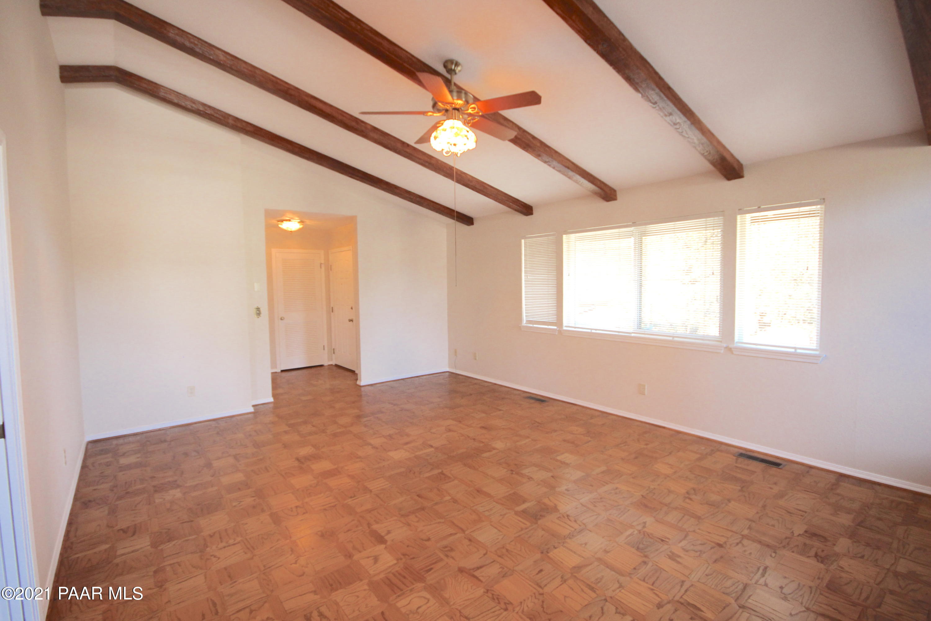 1725 Valley Ranch Circle Prescott, AZ 86303 - Photo 15 of 33 Living Room Looking into the Entryway