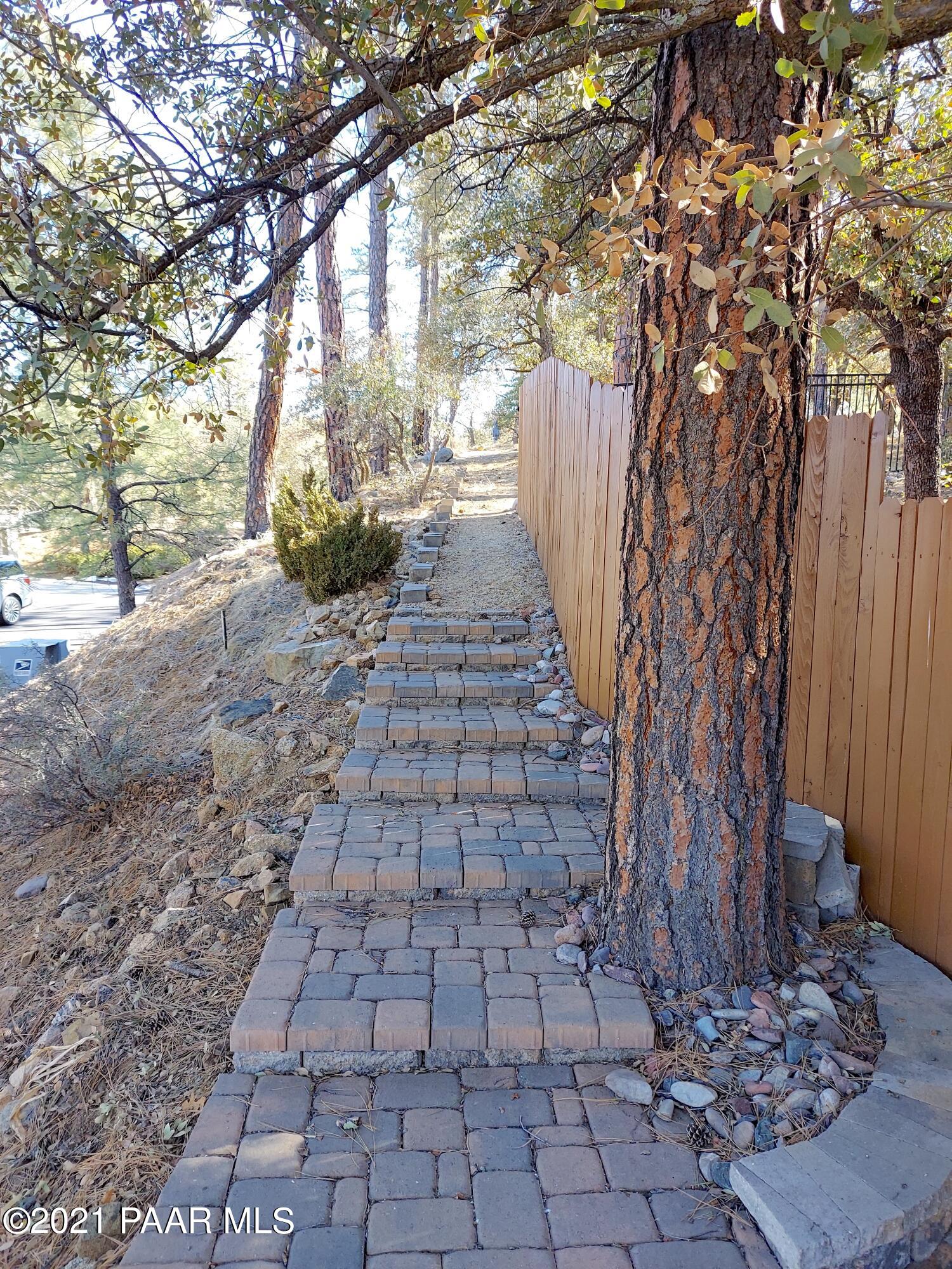 1725 Valley Ranch Circle Prescott, AZ 86303 - Photo 6 of 33 Walkway to the Back of the Property