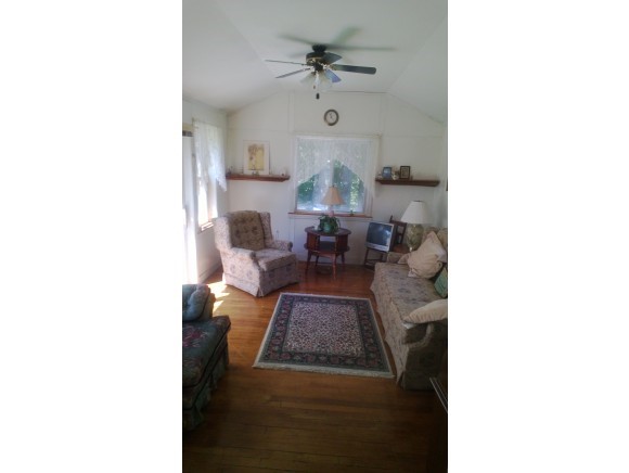 102 Roberts Road Barrington, NH 03825 - Photo 2 of 4