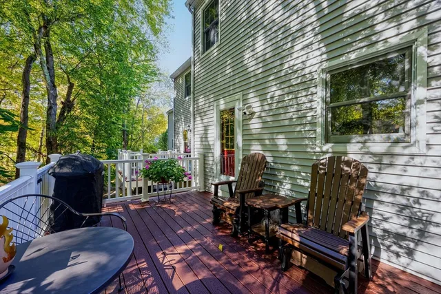 $309,900 | 10 Shadow Brook Estates, Unit 10, South Hadley, MA 01075