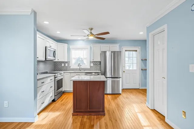 $309,900 | 10 Shadow Brook Estates, Unit 10, South Hadley, MA 01075