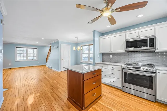 $309,900 | 10 Shadow Brook Estates, Unit 10, South Hadley, MA 01075