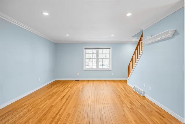 $309,900 | 10 Shadow Brook Estates, Unit 10, South Hadley, MA 01075