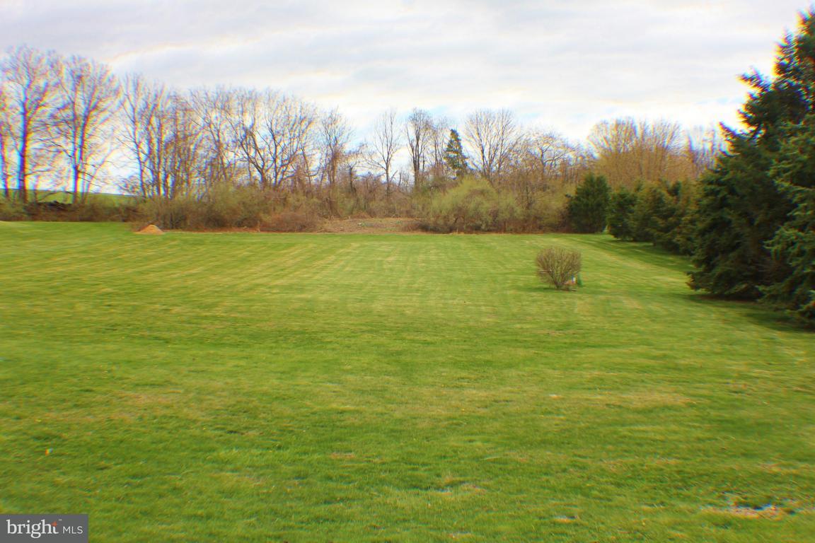 2333 Deodate Road Elizabethtown, PA 17022 - Photo 4 of 38 Gallery Image 4