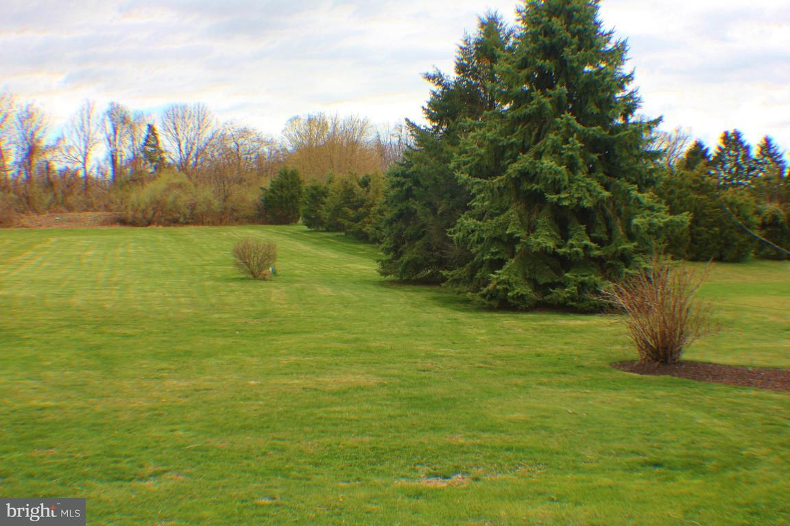 2333 Deodate Road Elizabethtown, PA 17022 - Photo 6 of 38 Gallery Image 6