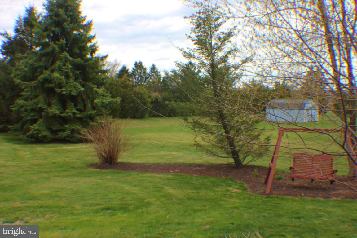 2333 Deodate Road Elizabethtown, PA 17022 - Photo 8 of 38 Gallery Image 8
