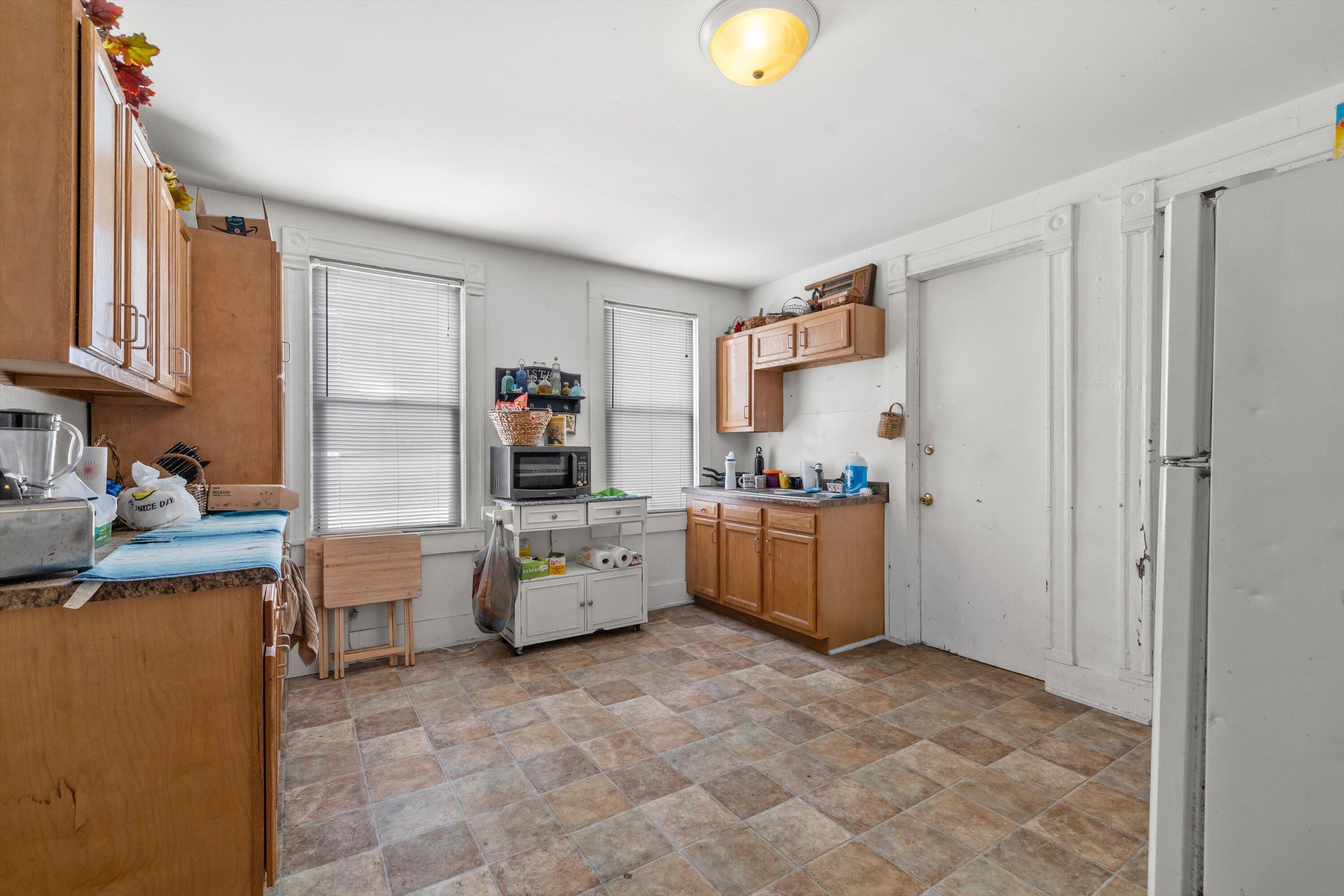1226 Blake Avenue Racine, WI 53404 - Photo 18 of 22 Lower Unit Lower Unit Kitchen