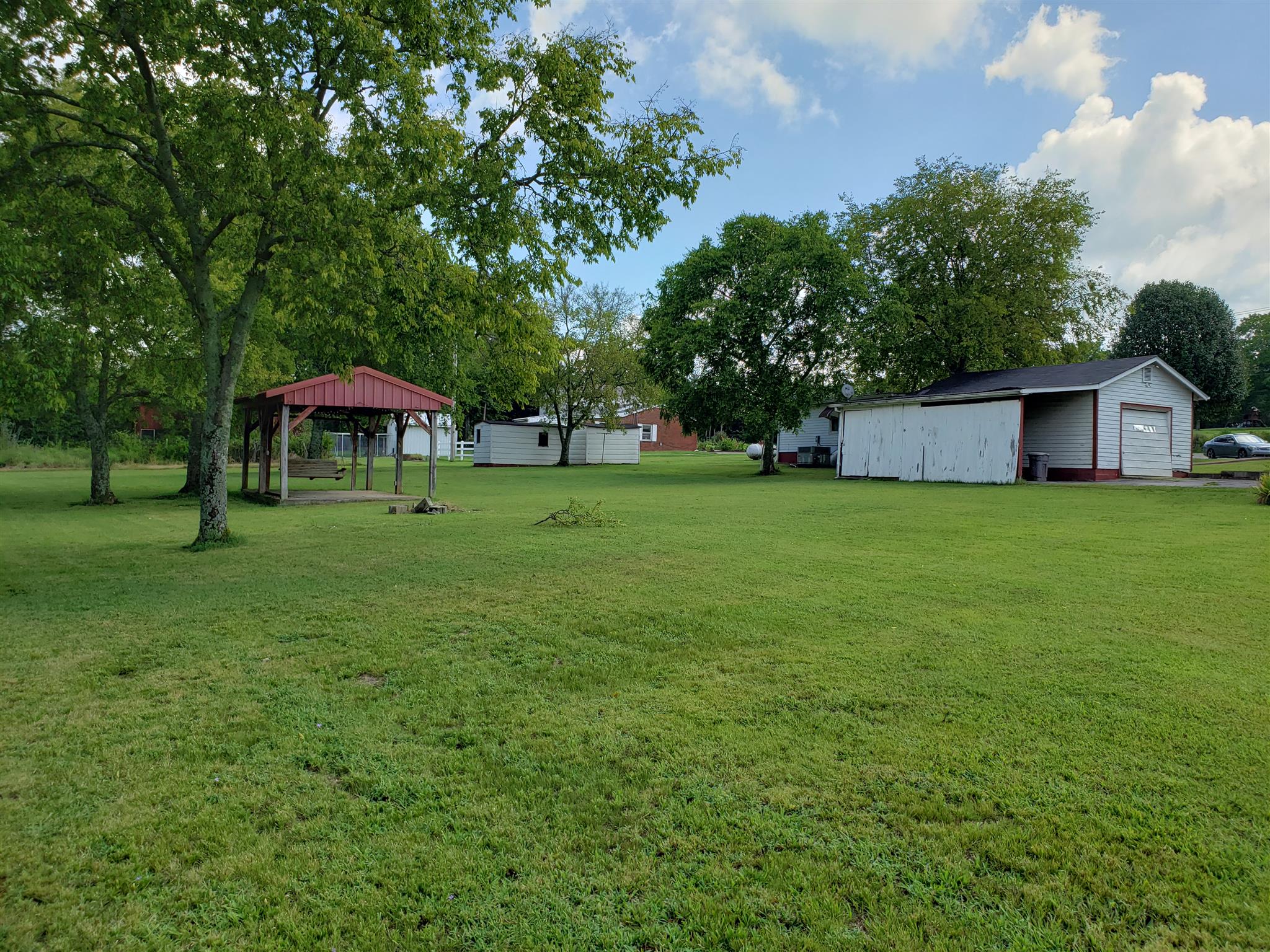 3122 Hunters Point Pike Lebanon, TN 37087 - Photo 8 of 28 View from side yard