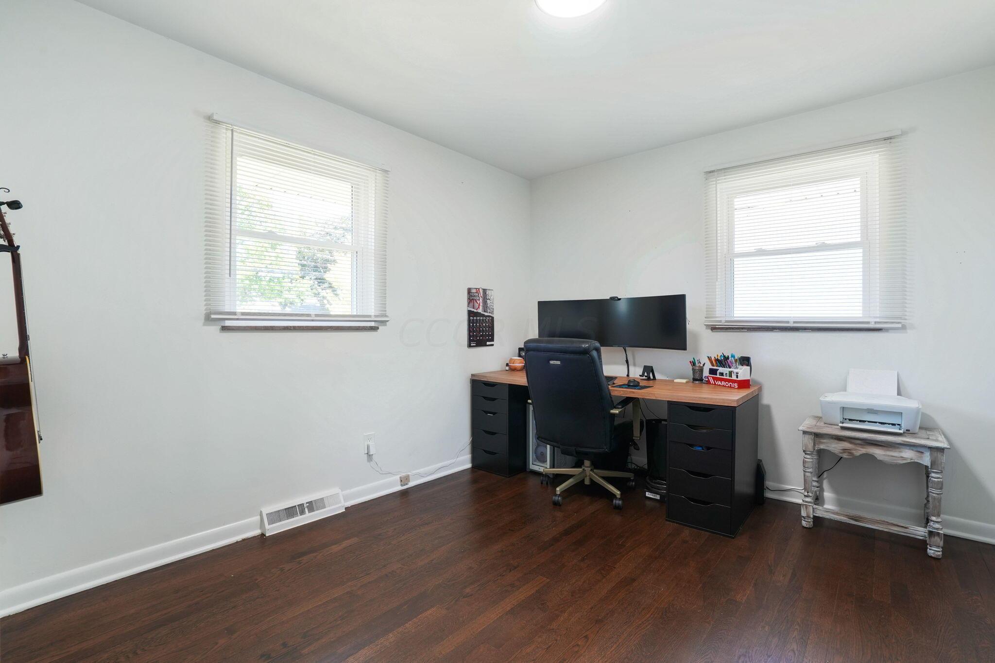 925 Salisbury Road Columbus, OH 43204 - Photo 19 of 36 Office