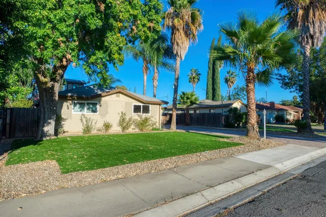 $449,000 | 300 South 7th Street, Patterson, CA 95363