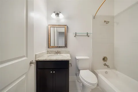 $399,000 | 724 Link Road, Houston, TX 77009