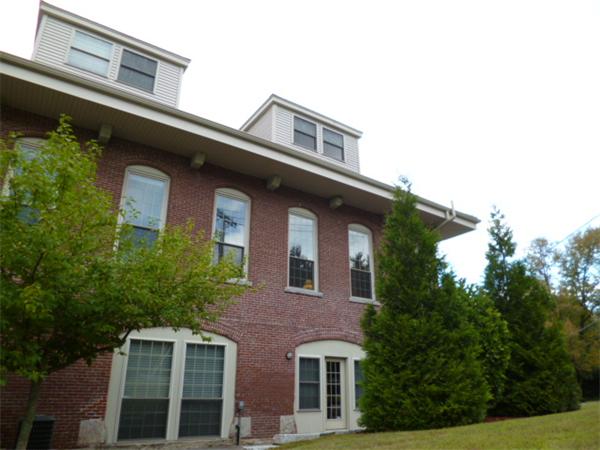12 Brookside Road, Unit 35 Westford, MA 01886 - Photo 1 of 19 Gallery Image 1