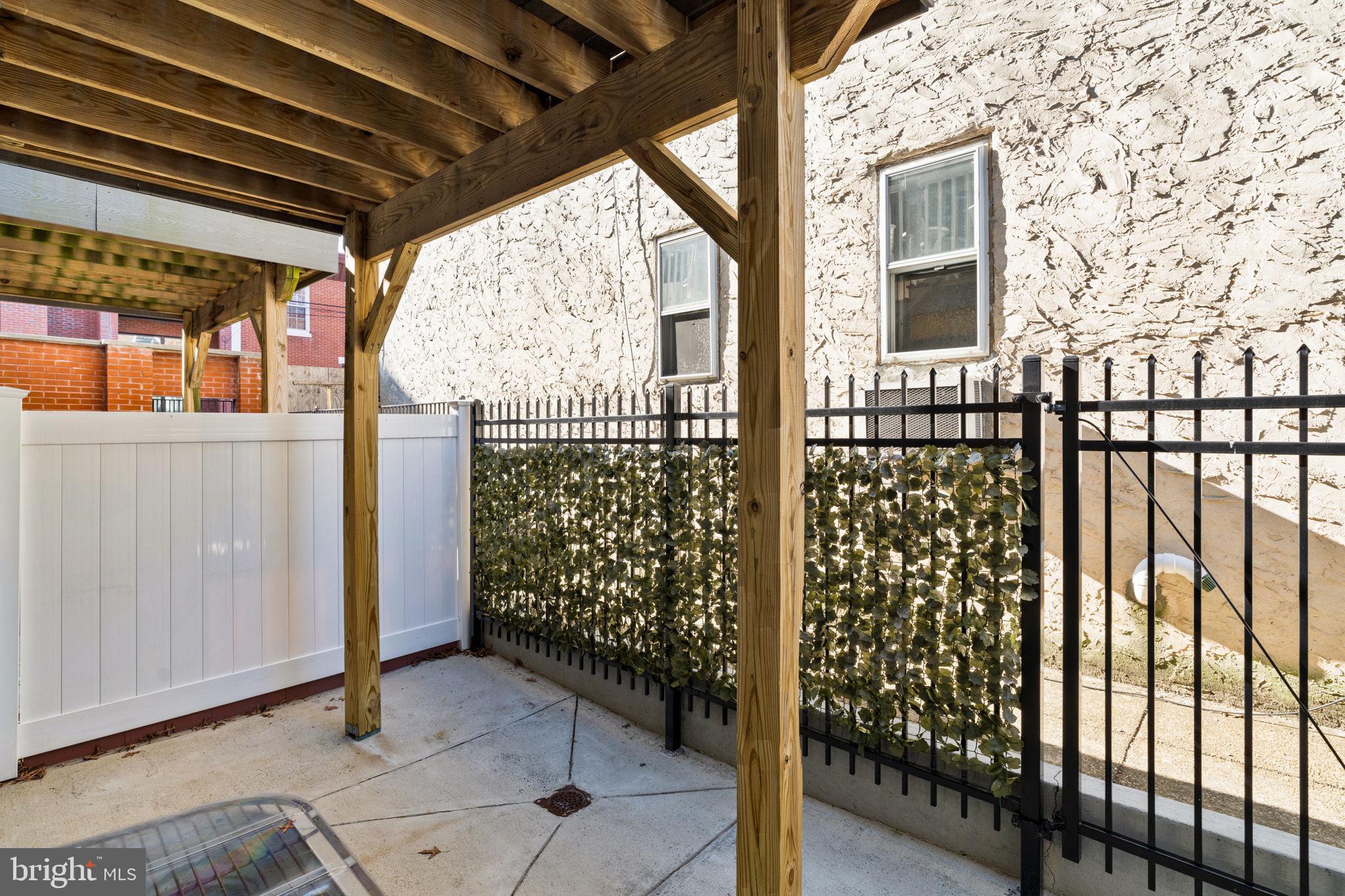 307 Reed Street, Unit B Philadelphia, PA 19147 - Photo 24 of 135
