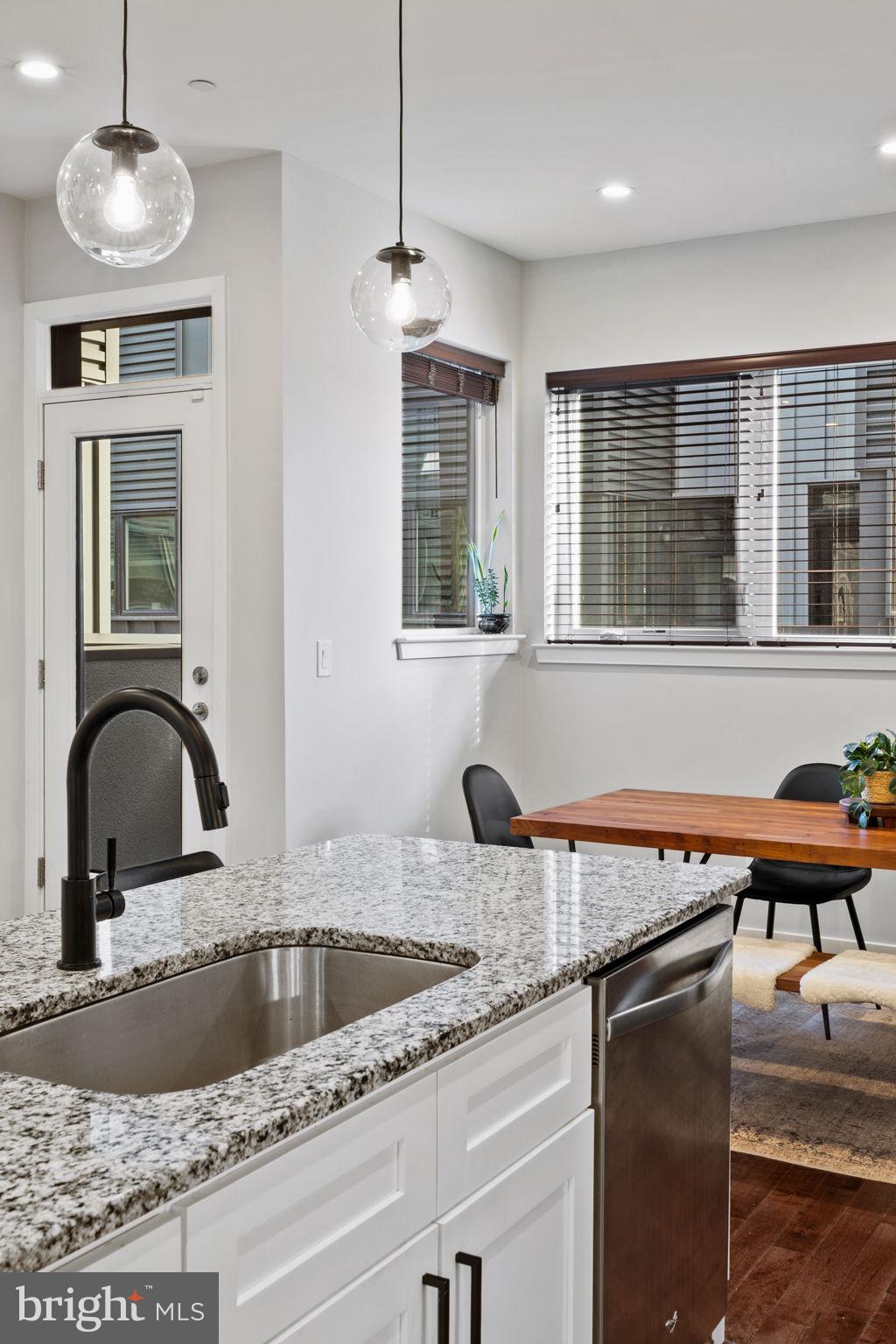 307 Reed Street, Unit B Philadelphia, PA 19147 - Photo 34 of 135