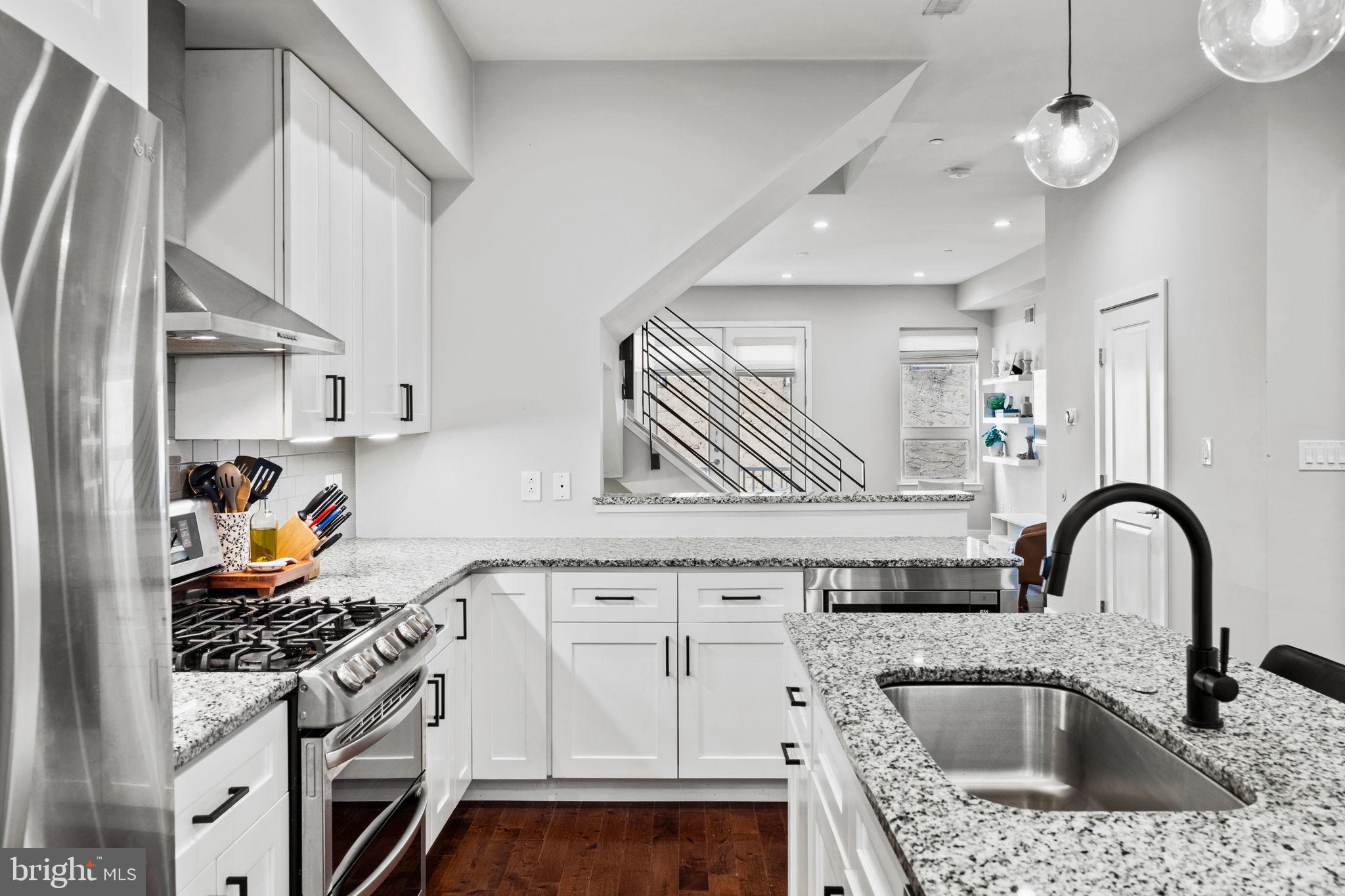 307 Reed Street, Unit B Philadelphia, PA 19147 - Photo 42 of 135