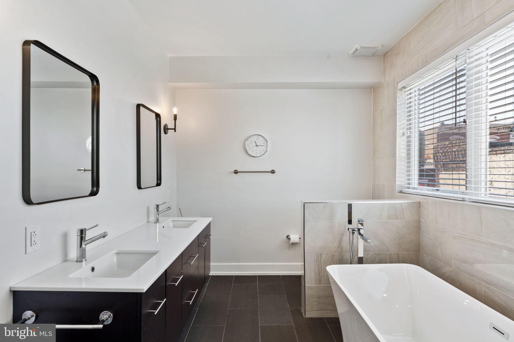 307 Reed Street, Unit B Philadelphia, PA 19147 - Photo 66 of 135
