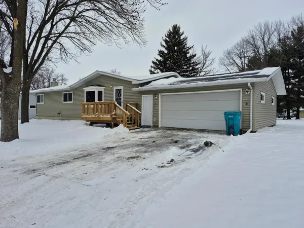 $239,778 | 312 12th Avenue Northwest, Waseca, MN 56093