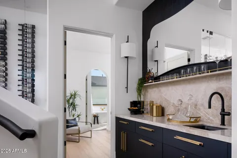 $2,235,000 | 4120 North 44th Place, Phoenix, AZ 85018