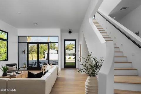 $2,235,000 | 4120 North 44th Place, Phoenix, AZ 85018