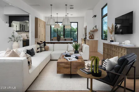 $2,235,000 | 4120 North 44th Place, Phoenix, AZ 85018
