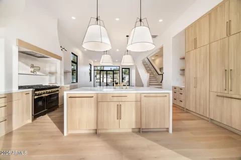 $2,235,000 | 4120 North 44th Place, Phoenix, AZ 85018