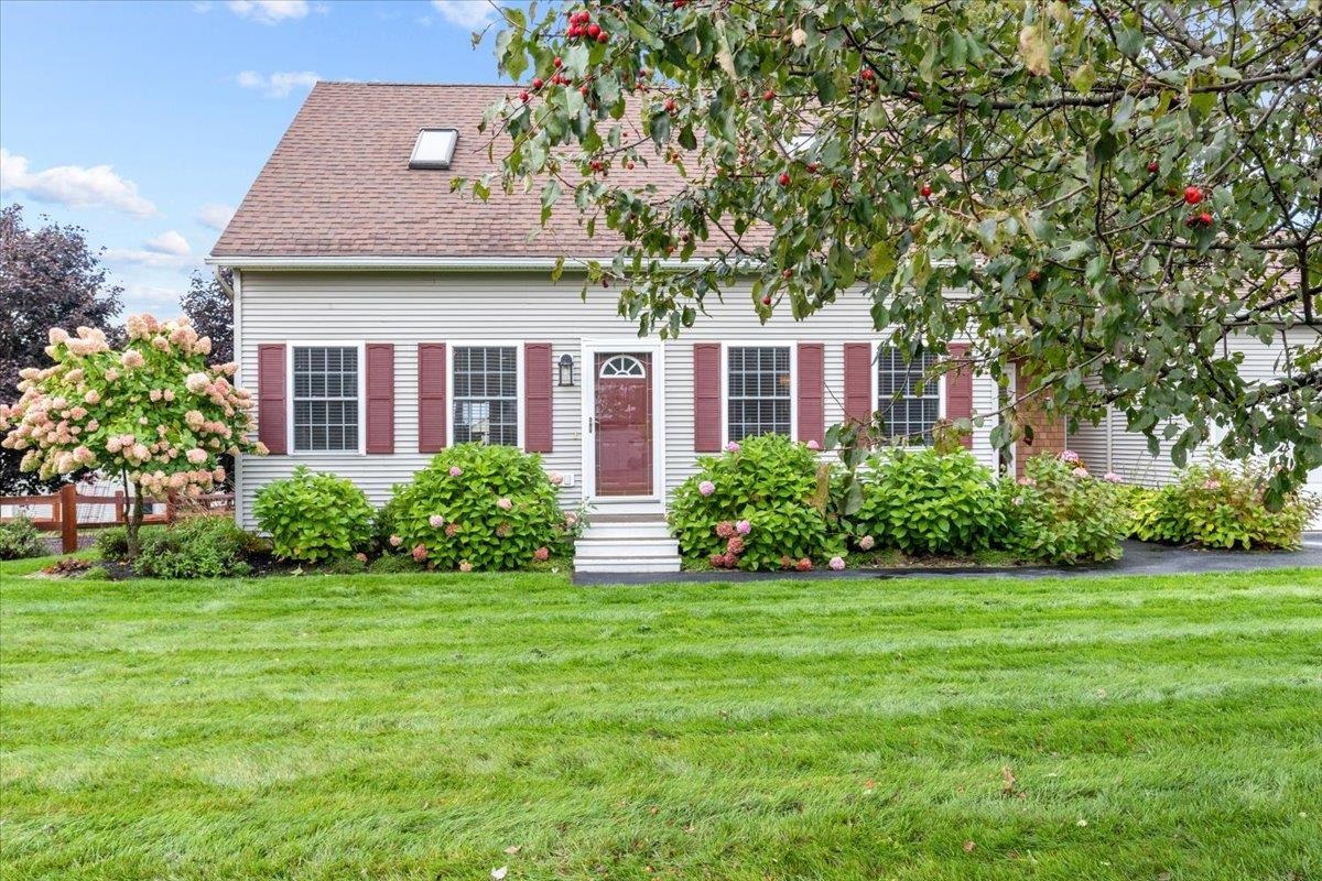 75 Hunting Ridge Lane Milton, VT 05468 - Photo 1 of 37 Gallery Image 1