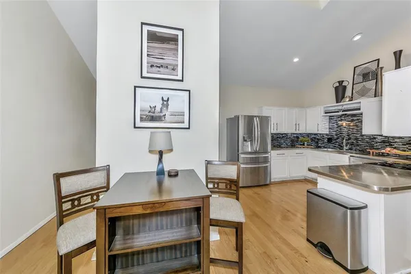 $292,900 | 2304 Oakmont Drive, Bedford, TX 76022